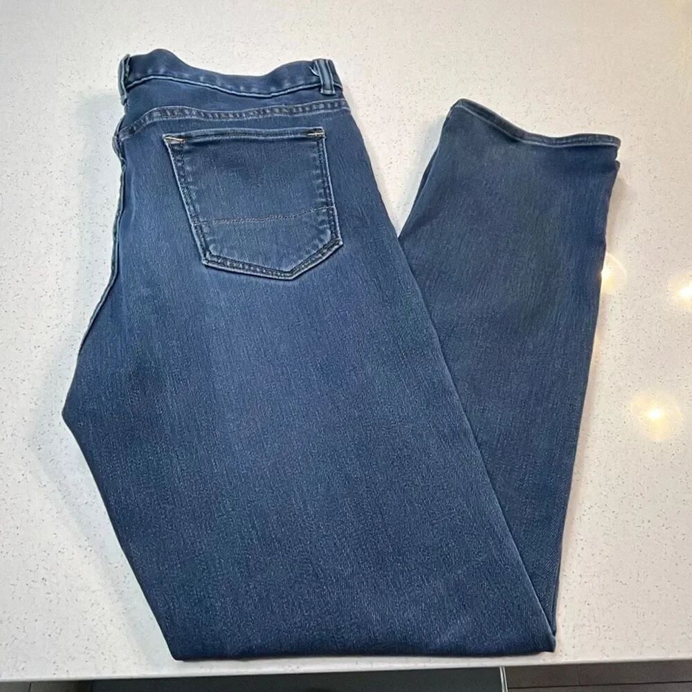 Banana Republic Traveler Jeans Men’s 35x32 Slim Travel Performance Stretch Blue